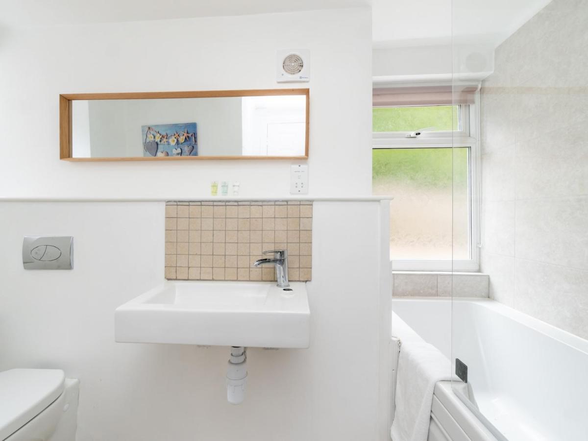 Pass The Keys Lovely 1 Bed Apartment With Free Parking Бат Екстер'єр фото