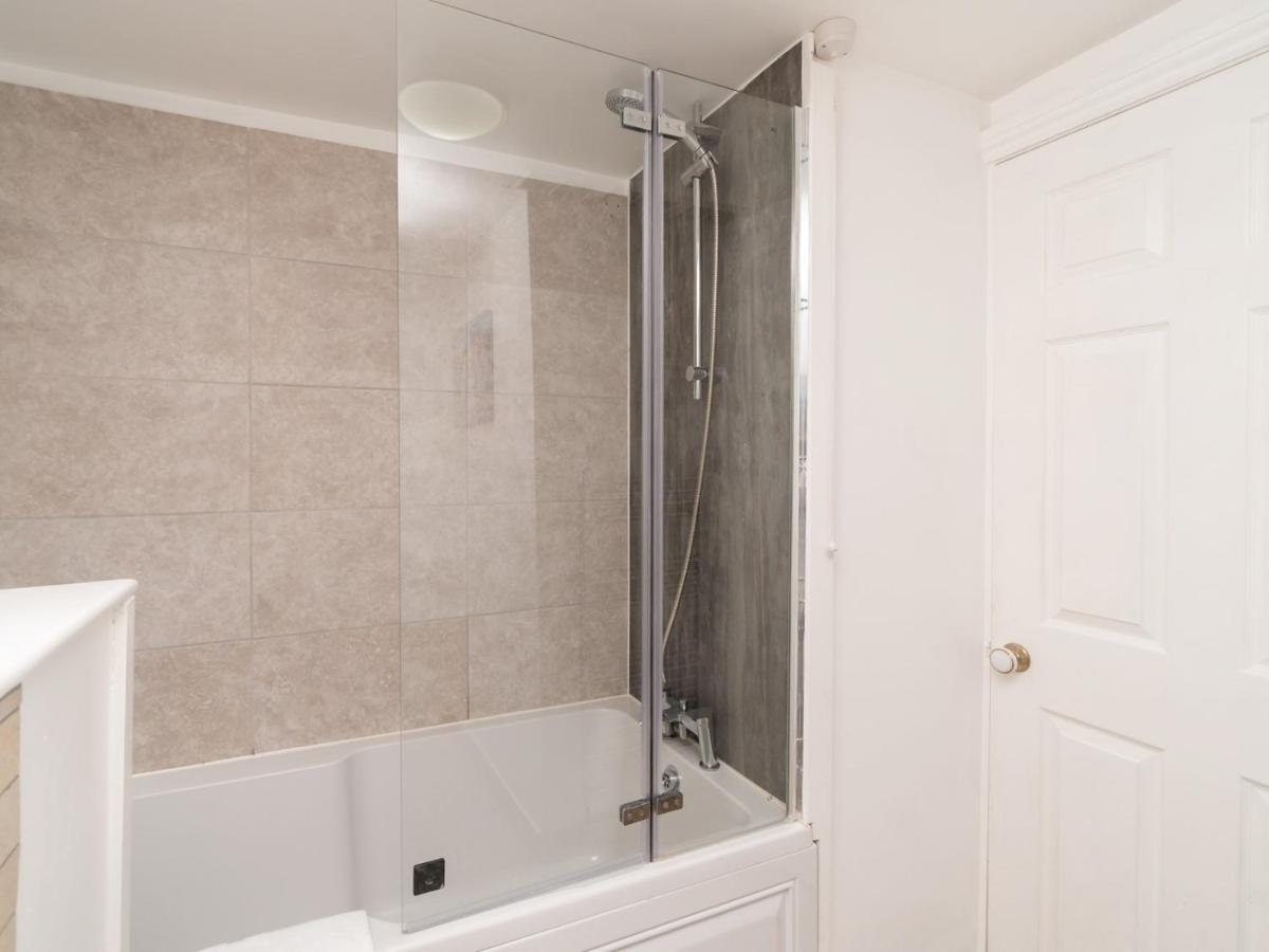 Pass The Keys Lovely 1 Bed Apartment With Free Parking Бат Екстер'єр фото