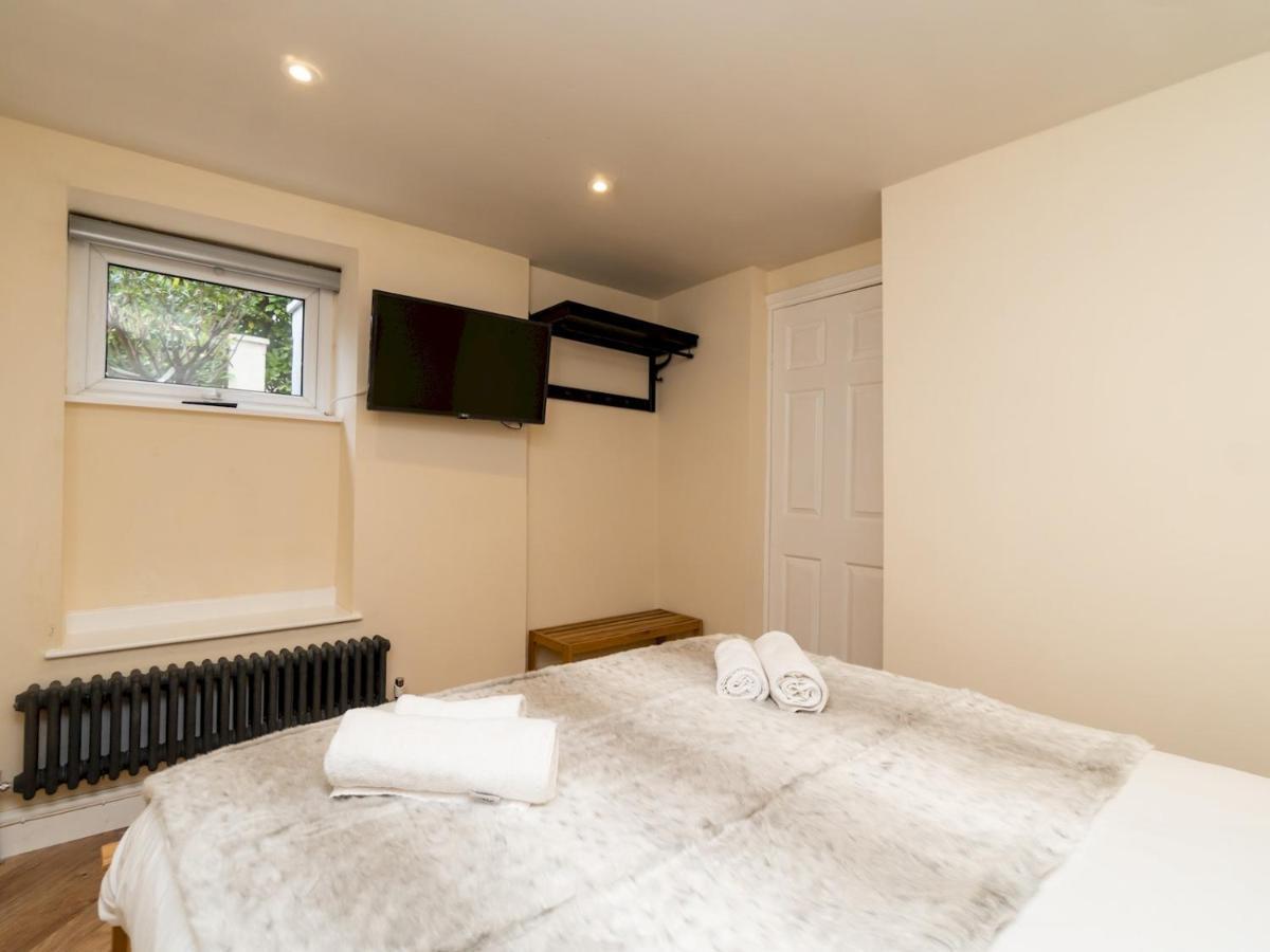 Pass The Keys Lovely 1 Bed Apartment With Free Parking Бат Екстер'єр фото